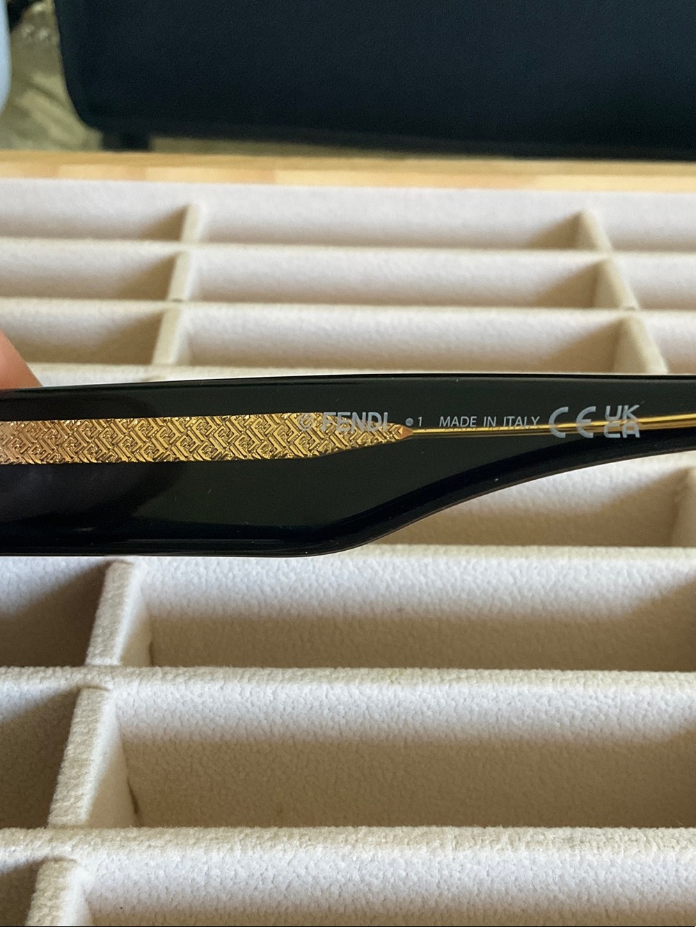 Fendi Black Logo Square Sunglasses - Picture 9 of 10